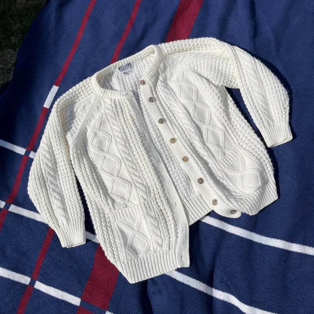Vintage Western Connection Cable knit cardigan  
Women’s size large L